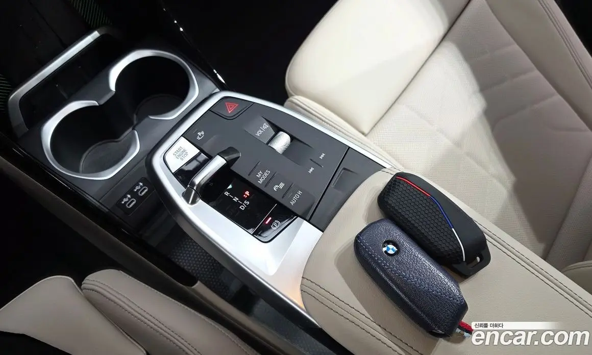 BMW X1 2024 2.0 автомат (гидро), фото 12