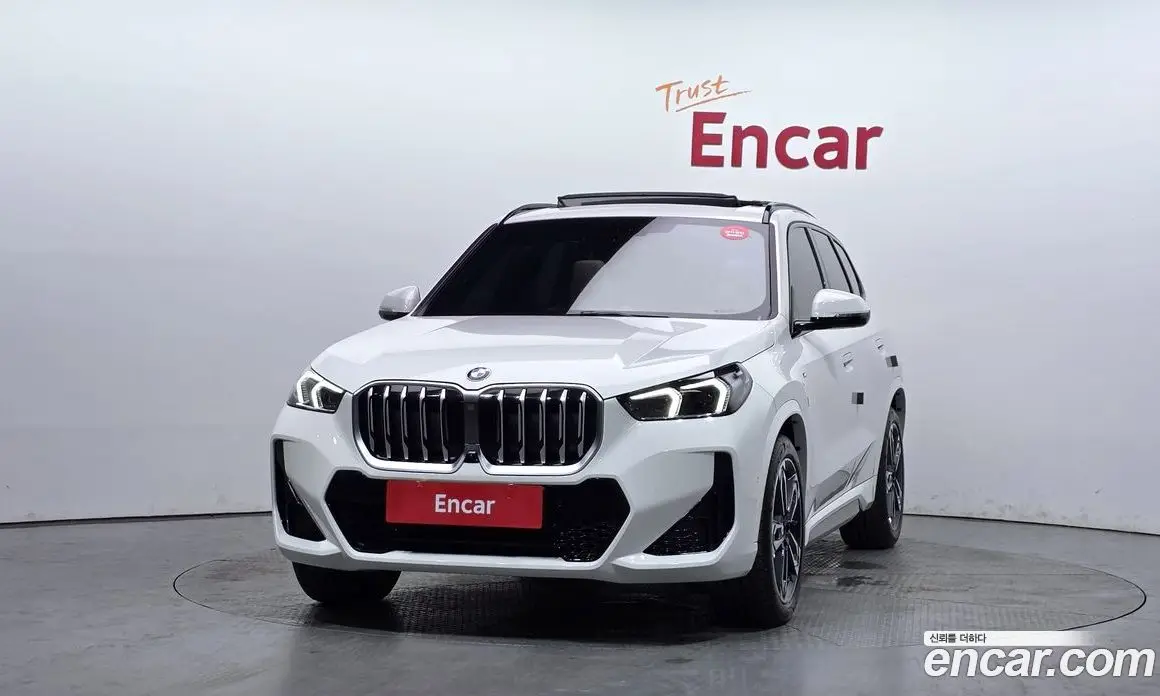 BMW X1 2024 2.0 автомат (гидро), фото 3