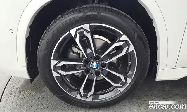 BMW X1 2024 2.0 автомат (гидро), миниатюра 5