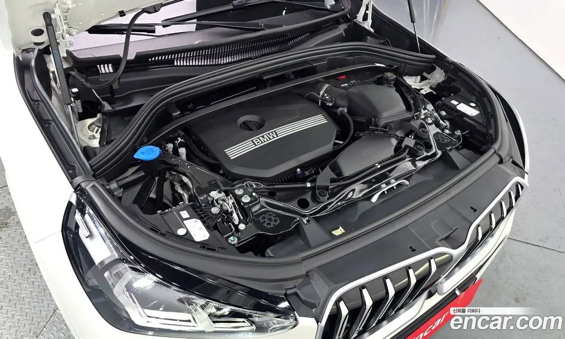 BMW X1 2024 2.0 автомат (гидро), фото 6