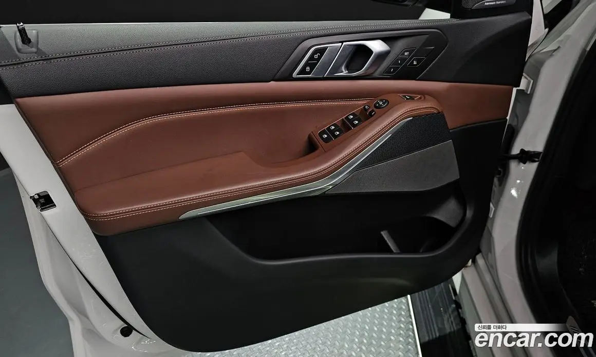 BMW X5 2023 3.0 автомат (гидро), фото 14