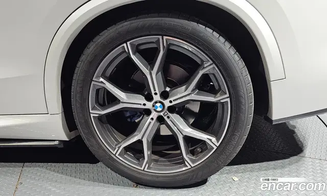 BMW X5 2023 3.0 автомат (гидро), миниатюра 7