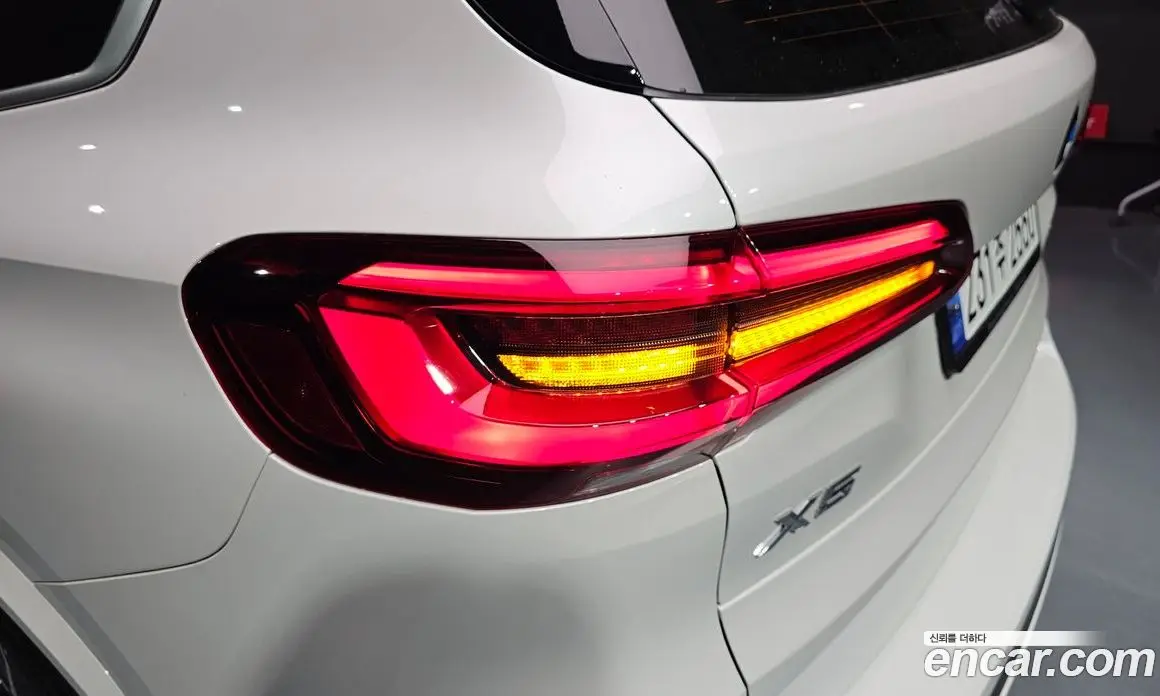 BMW X5 2023 3.0 автомат (гидро), фото 9