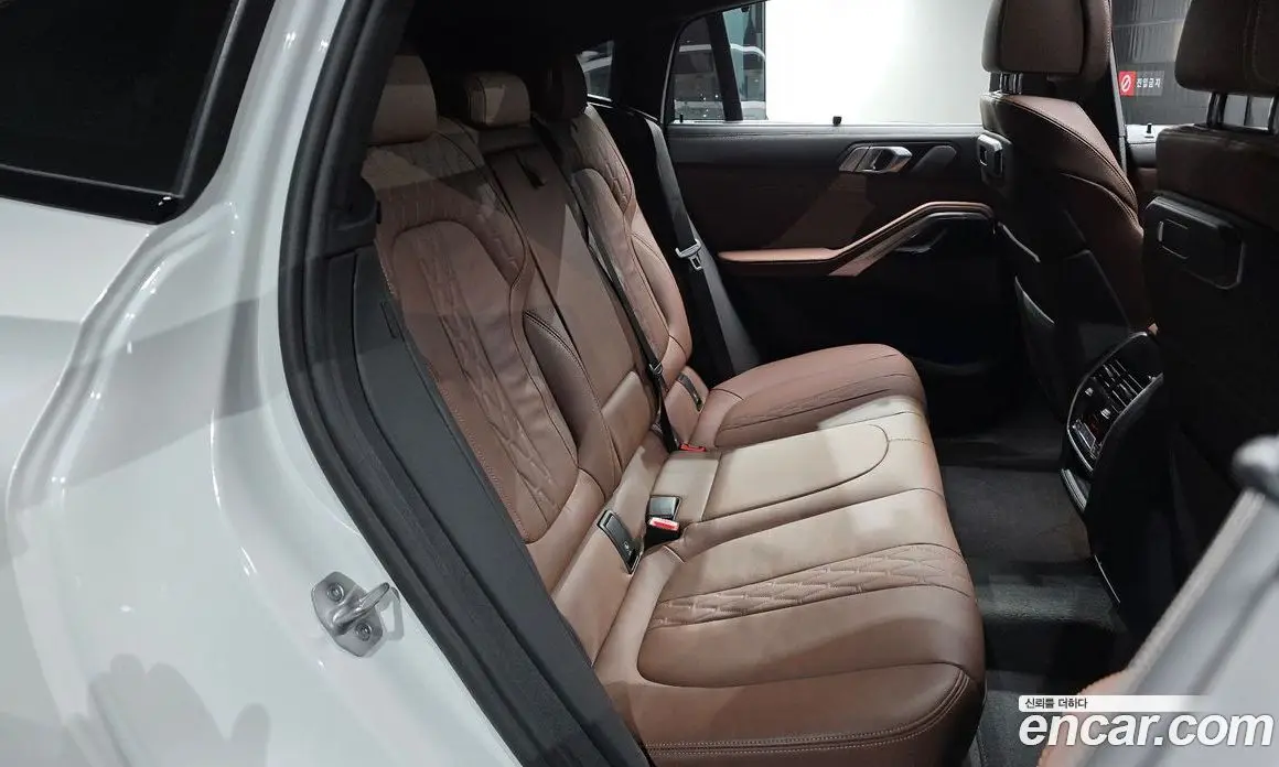 BMW X6 2025 3.0 автомат (гидро), фото 18