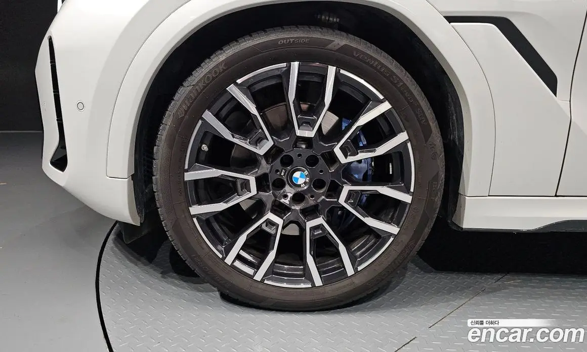BMW X6 2025 3.0 автомат (гидро), фото 5