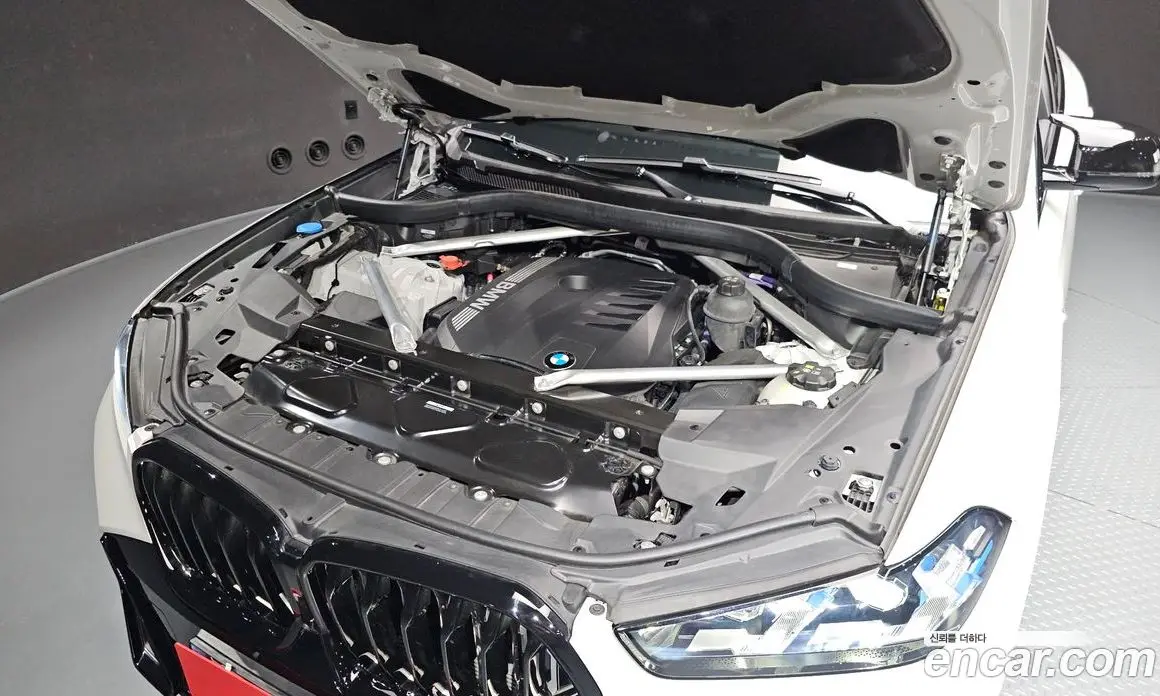 BMW X6 2025 3.0 автомат (гидро), фото 6