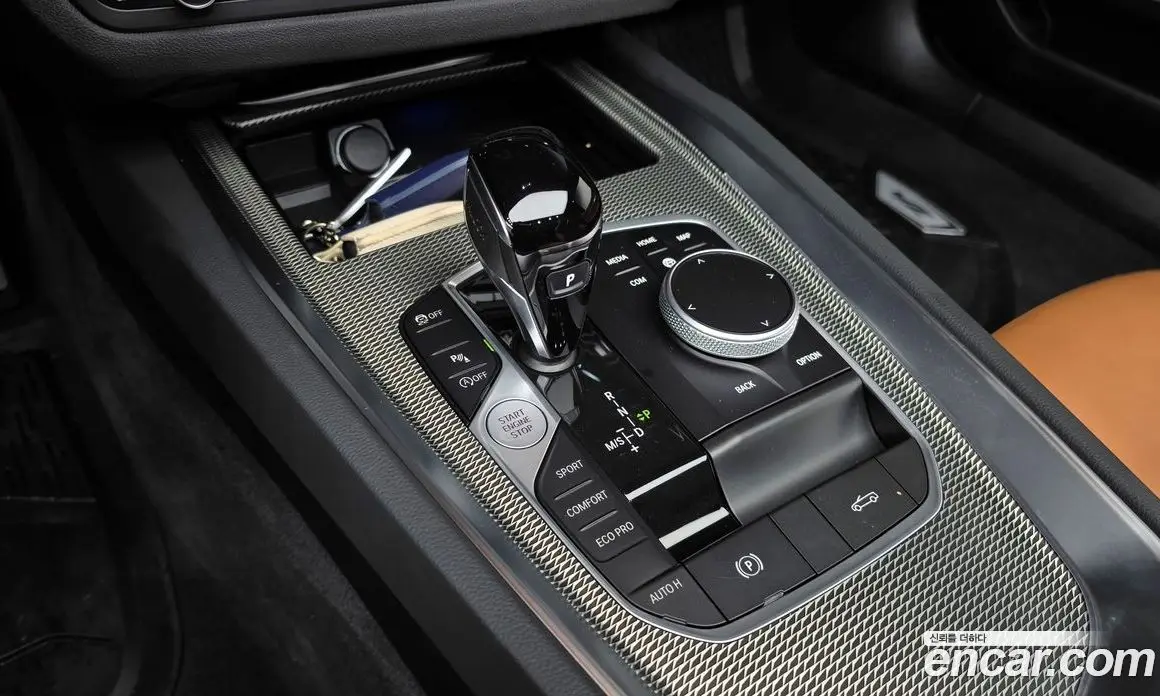 BMW Z4 2025 2.0 автомат (гидро), фото 12