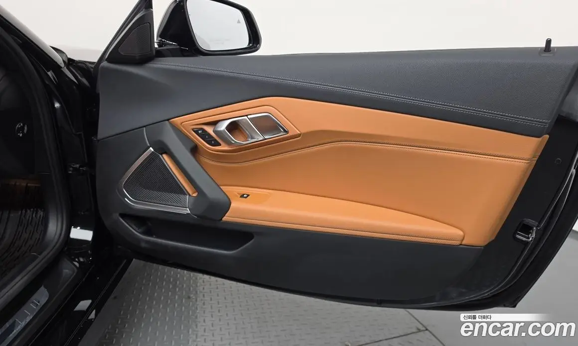 BMW Z4 2025 2.0 автомат (гидро), фото 15