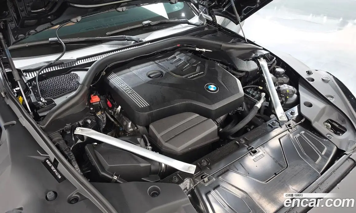 BMW Z4 2025 2.0 автомат (гидро), фото 6
