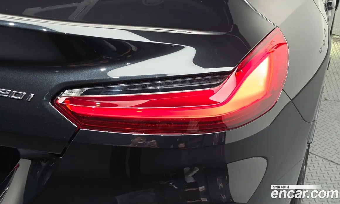 BMW Z4 2025 2.0 автомат (гидро), фото 9