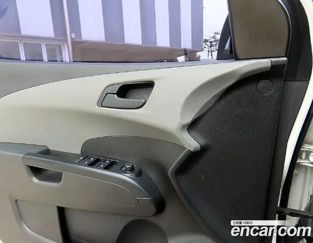 Chevrolet Aveo 2013 1.6 автомат (гидро), миниатюра 11
