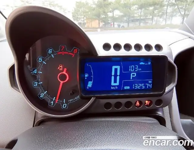 Chevrolet Aveo 2013 1.6 автомат (гидро), миниатюра 9