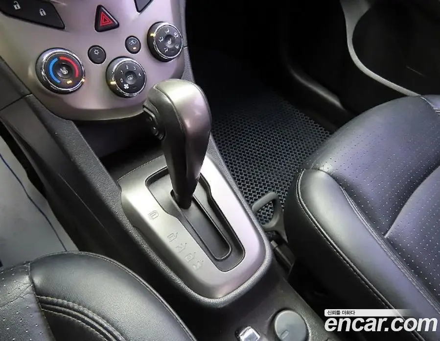 Chevrolet Aveo 2013 1.6 автомат (гидро), фото 10