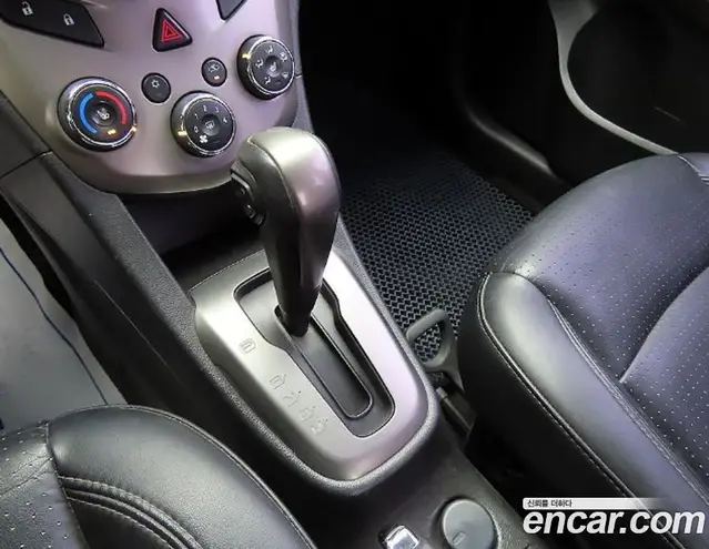 Chevrolet Aveo 2013 1.6 автомат (гидро), миниатюра 10