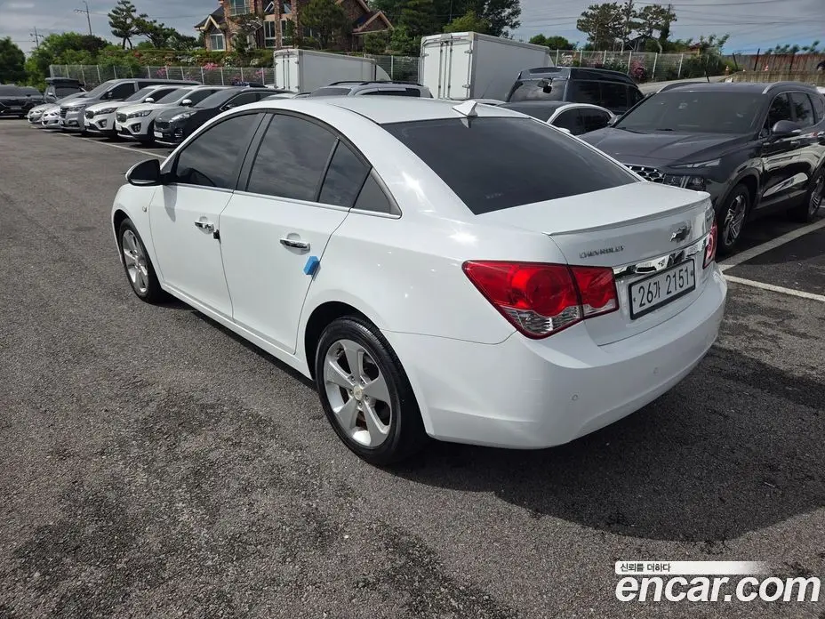 Chevrolet Cruze 2011 2.0 автомат (гидро), фото 6