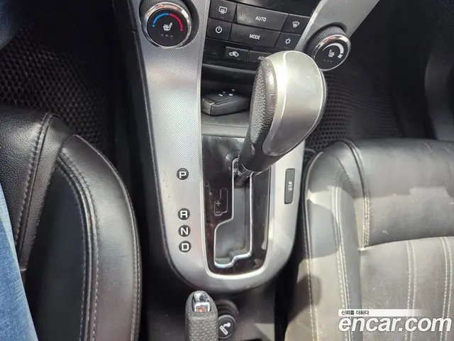 Chevrolet Cruze 2011 2.0 автомат (гидро), миниатюра 9