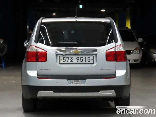 Chevrolet Orlando 2011 2.0 автомат (гидро), миниатюра 3