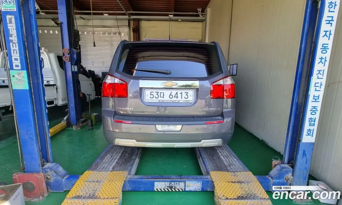 Chevrolet Orlando 2011 2.0 автомат (гидро), фото 3