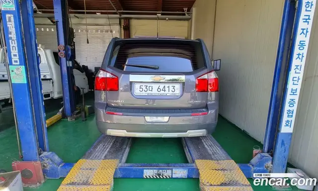 Chevrolet Orlando 2011 2.0 автомат (гидро), миниатюра 3