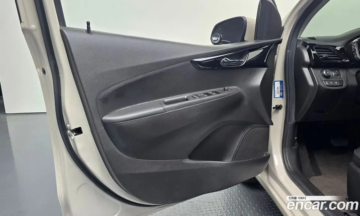 Chevrolet Spark 2016 1.0 автомат (гидро), фото 14