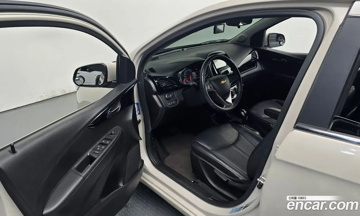 Chevrolet Spark 2016 1.0 автомат (гидро), фото 17