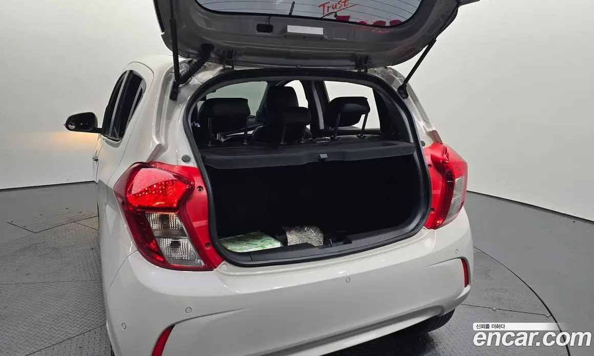 Chevrolet Spark 2016 1.0 автомат (гидро), фото 25