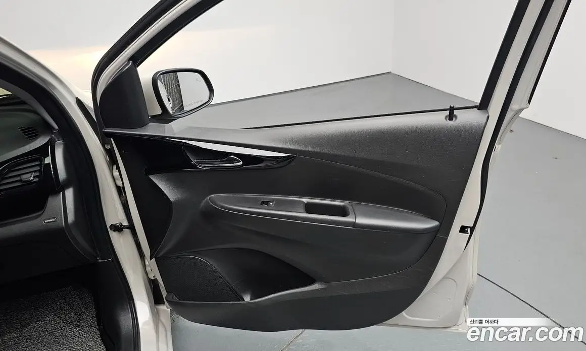 Chevrolet Spark 2018 1.0 автомат (гидро), фото 13