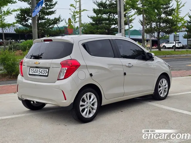 Chevrolet Spark 2020 1.0 автомат (гидро), миниатюра 2