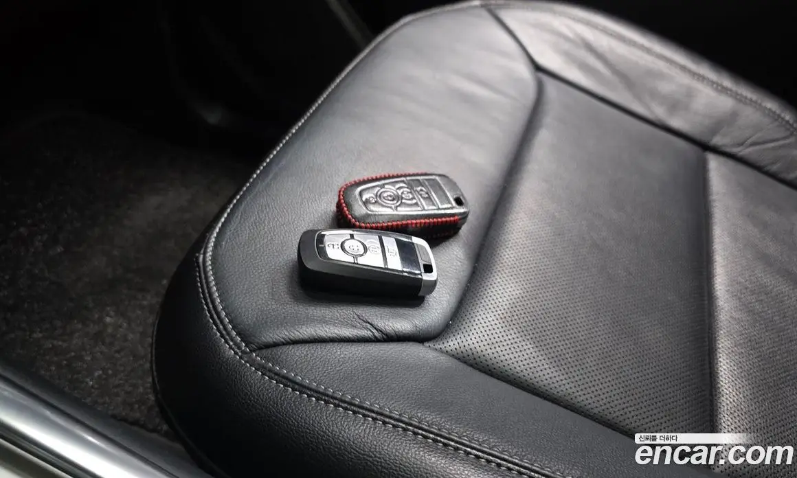 Ford Explorer 2019 2.3 автомат (гидро), фото 28