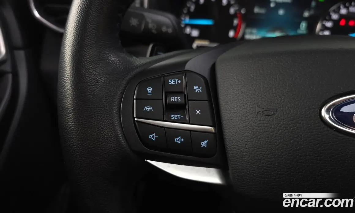 Ford Explorer 2019 2.3 автомат (гидро), фото 30