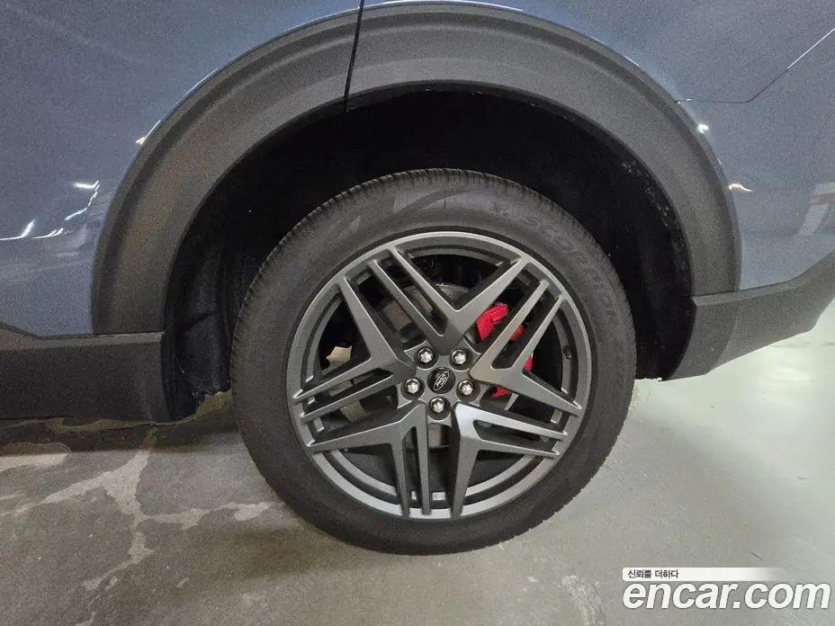 Ford Explorer 2025 2.3 автомат (гидро), фото 15