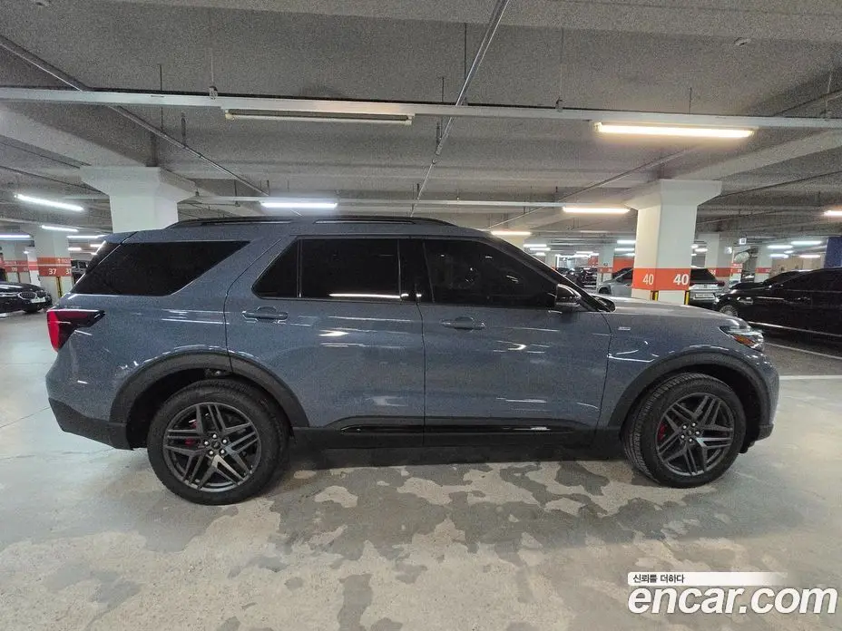 Ford Explorer 2025 2.3 автомат (гидро), фото 17