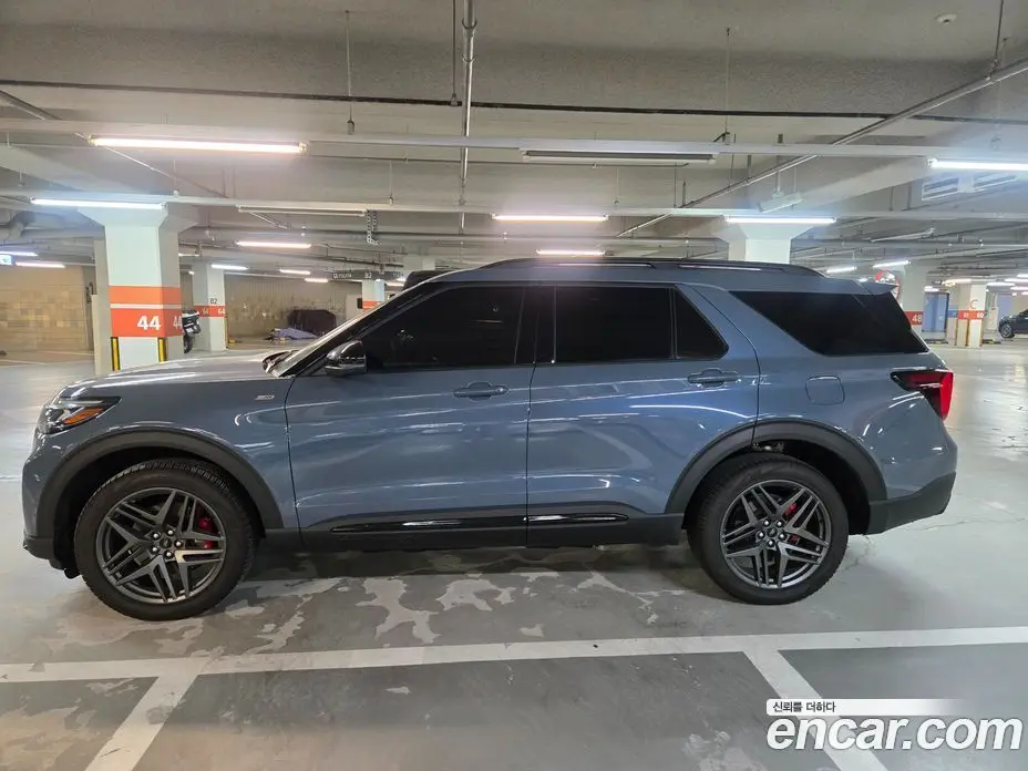 Ford Explorer 2025 2.3 автомат (гидро), фото 18