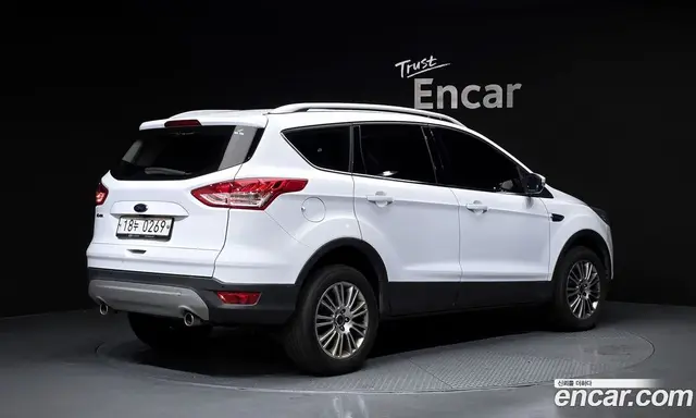 Ford Kuga 2016 2.0 автомат (гидро), миниатюра 2