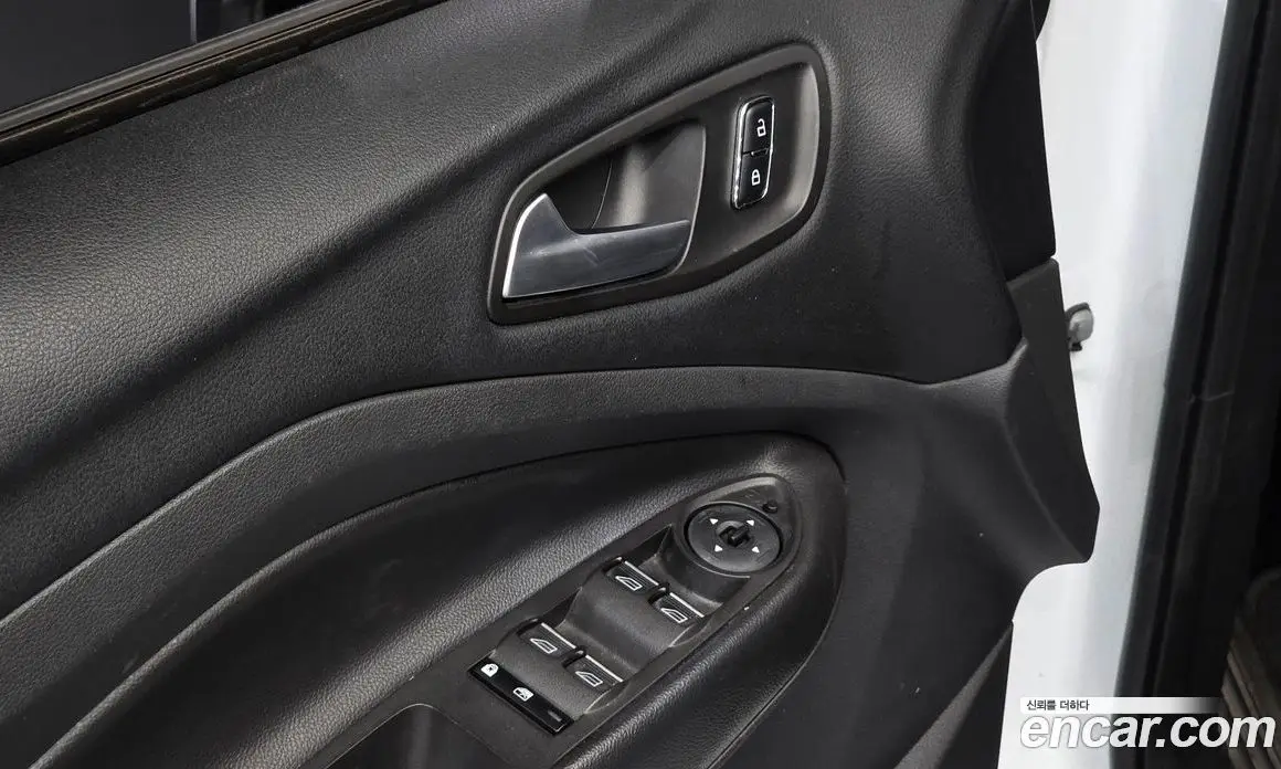 Ford Kuga 2016 2.0 автомат (гидро), фото 16
