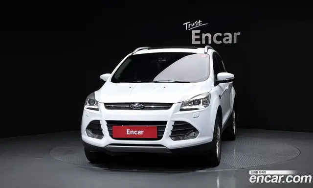 Ford Kuga 2016 2.0 автомат (гидро), миниатюра 3