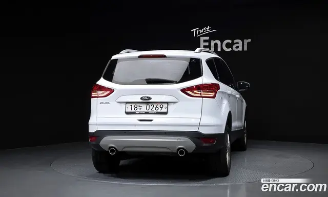 Ford Kuga 2016 2.0 автомат (гидро), миниатюра 4