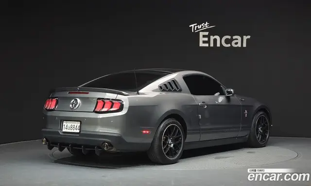 Ford Mustang 2010 3.7 автомат (гидро), миниатюра 2