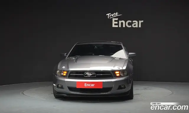 Ford Mustang 2010 3.7 автомат (гидро), миниатюра 3
