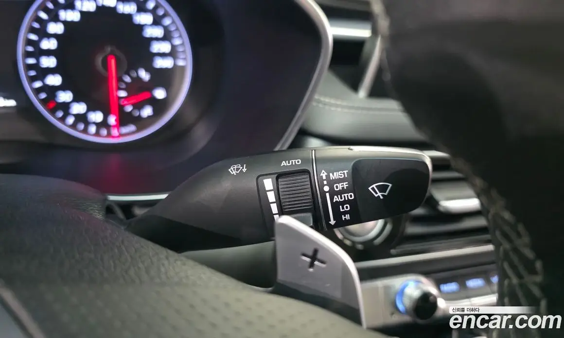 Genesis G70 2020 2.0 автомат (гидро), фото 17