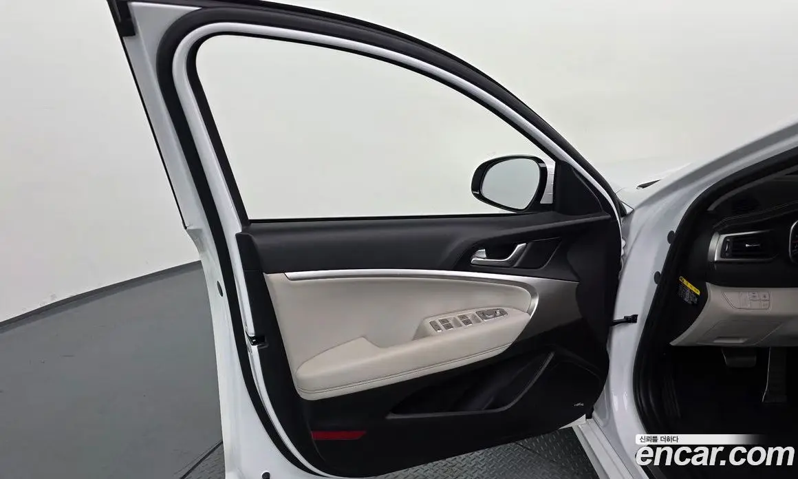 Genesis G70 2020 2.0 автомат (гидро), фото 14
