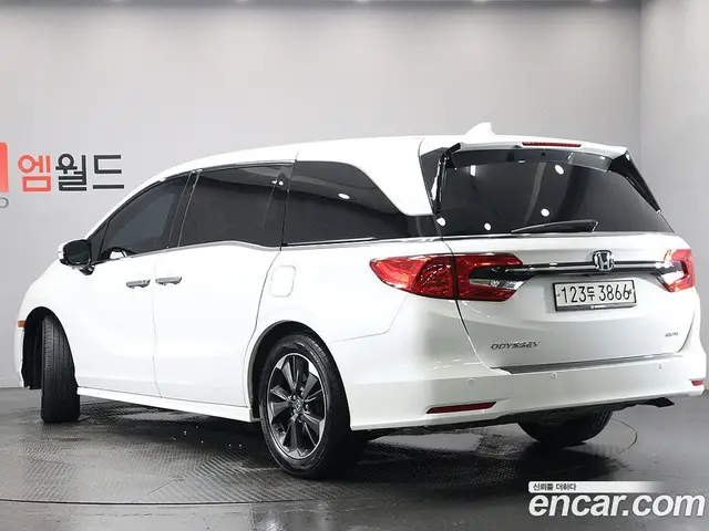 Honda Odyssey 2023 3.5 автомат (гидро), миниатюра 2