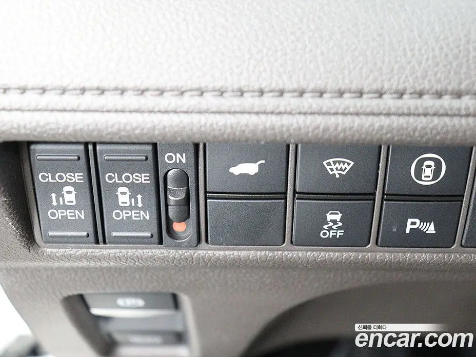 Honda Odyssey 2023 3.5 автомат (гидро), фото 13