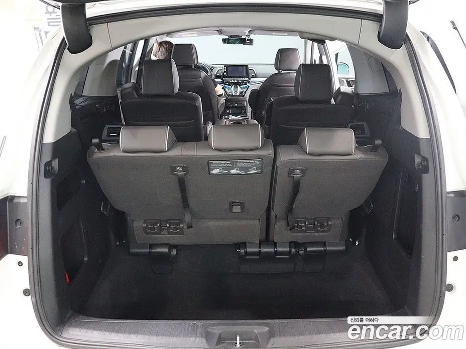 Honda Odyssey 2023 3.5 автомат (гидро), фото 20