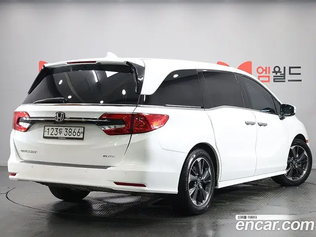 Honda Odyssey 2023 3.5 автомат (гидро), миниатюра 4