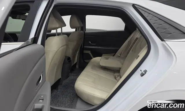 Hyundai Avante 2023 1.6 автомат (гидро), миниатюра 11
