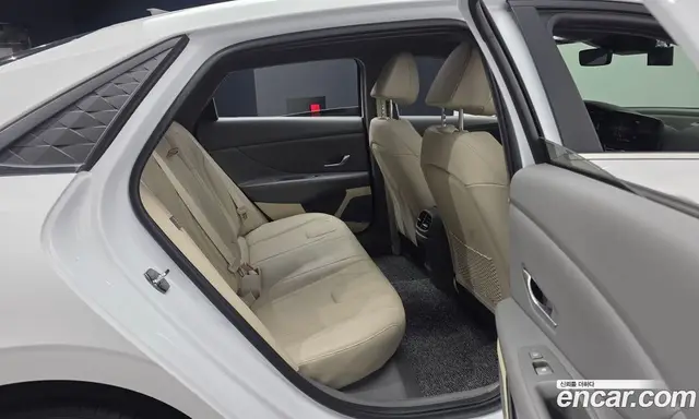 Hyundai Avante 2023 1.6 автомат (гидро), миниатюра 12