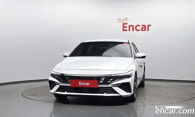 Hyundai Avante 2023 1.6 автомат (гидро), миниатюра 3