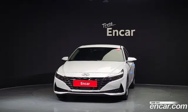 Hyundai Avante 2023 1.6 автомат (гидро), миниатюра 3