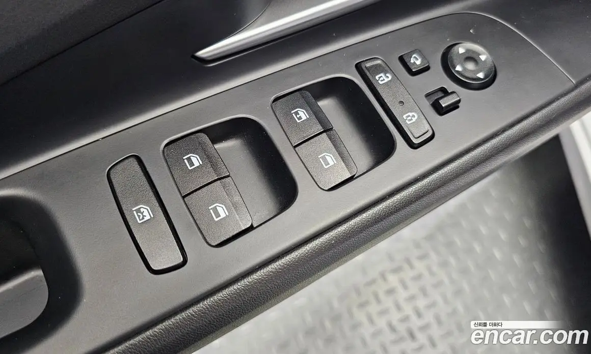 Hyundai Avante 2023 1.6 автомат (гидро), фото 30